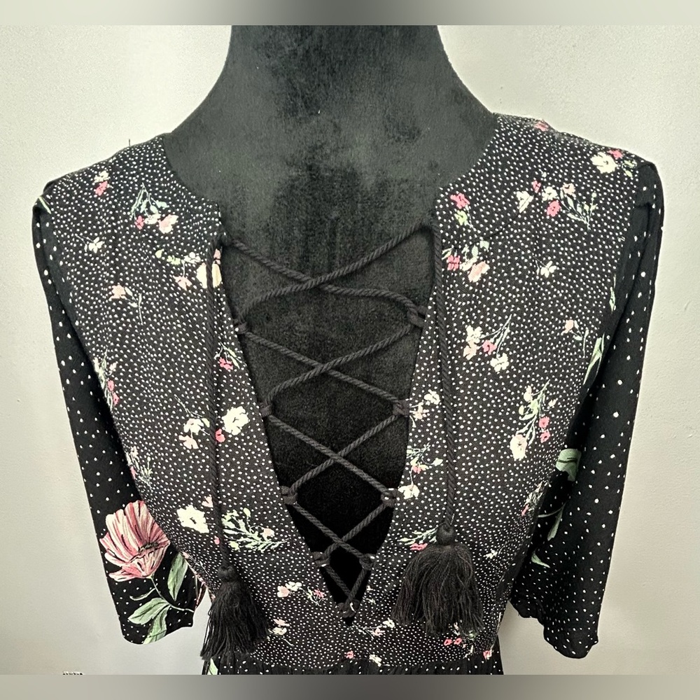 Xhilaration Women’s Sm Floral Dress - Picture 3 of 9